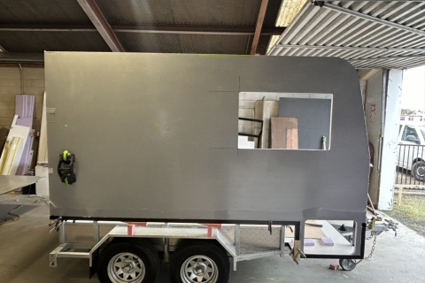 Slide-on Camper – Base Camp